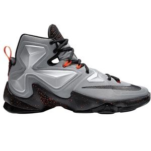 Lebron 13 Grey “Rubber City”